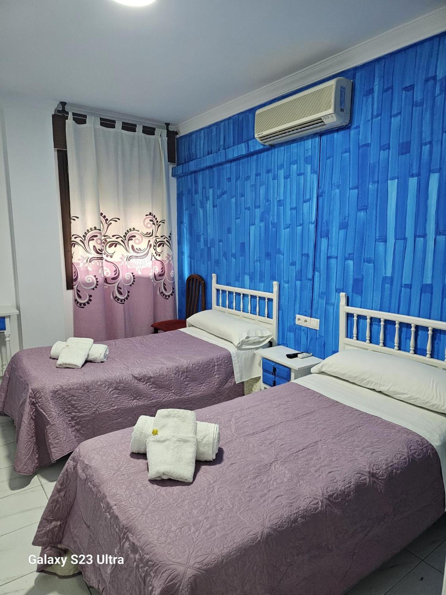 Hotel Virgen De Los Reyes Ронда Екстериор снимка